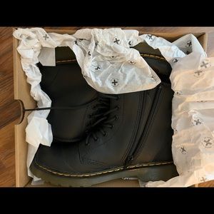 Dr Martens girls 1460 SOFTY T LEATHER BOOTS